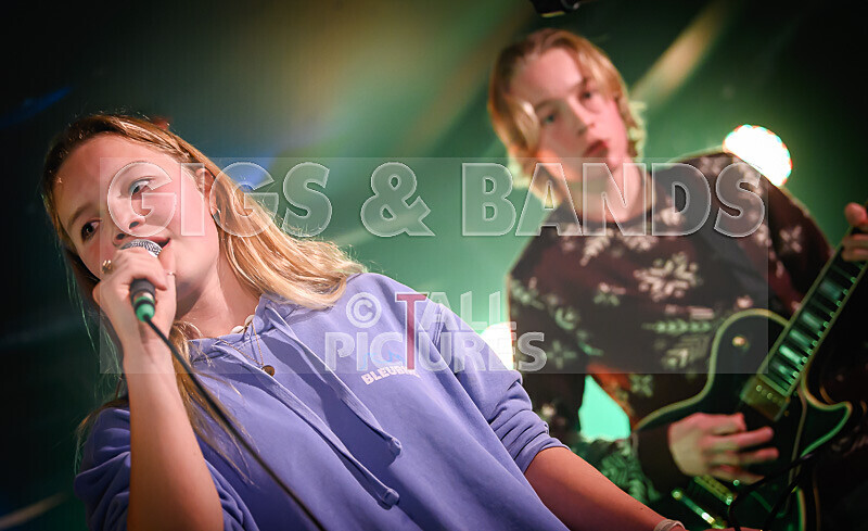 Motionless-45 - MOTIONLESS