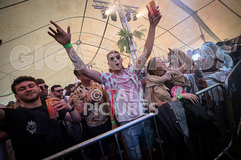 Guernsey Together Festival 2021_DANCE TENT-8 - GUERNSEY TOGETHER FESTIVAL 2021_THE DANCE TENT