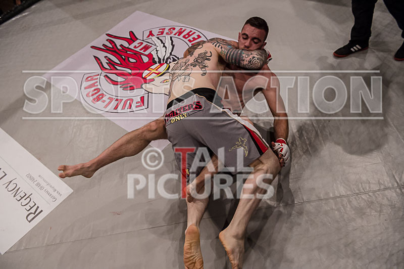 Josh Ozanne v Andrew Reid-12 - BOUT 15