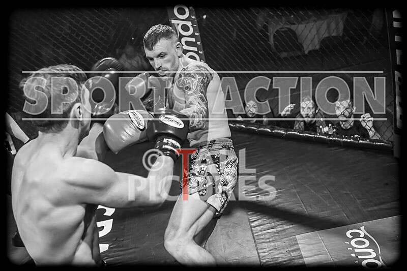 BOUT- 10 - Johan Pols v Ralph Pickering-17 - BOUT 10 - Johan Pols v Ralph Pickering