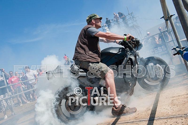 Greenman Burnout-15 - GREENMAN BURNOUTS 2010