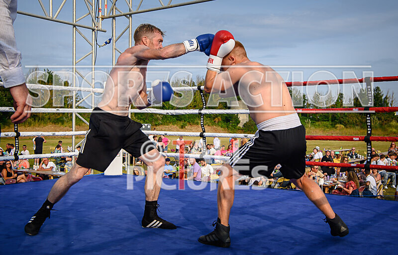 BOUT 8 - Mark Butterwork v Marvelous Modris Kononovs-8 - BOUT 8 - Mark Butterwork v 'Marvelous' Modris Kononovs