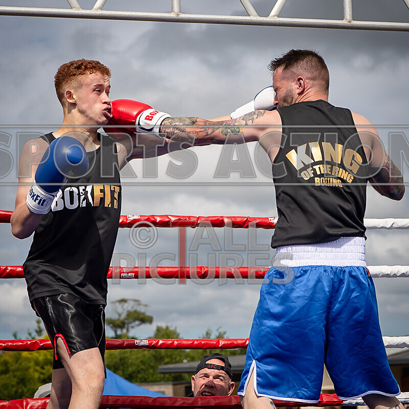 BOUT 3- Martin the not so Raging Bull Le Prevost v Ben Hizzy Hislop-31 - BOUT 3- Martin 'the not so Raging Bull' Le Prevost v Ben 'Hizzy' Hislop