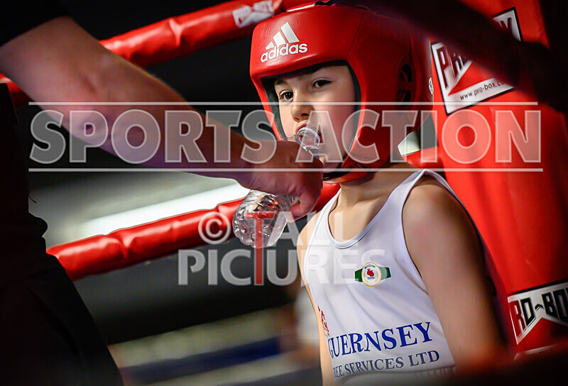 BOUT- 1 - Nolan Buddery v Frankie Veron-12 - BOUT 1 - Nolan Buddery v Frankie Veron