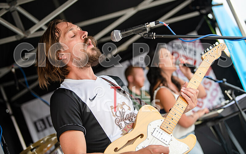 Arts Seafront Sunday 2020-21 - THE ARTS SEAFRONT SUNDAY 2020