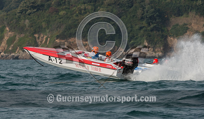 Worlds Powerboats_2014_Race-2-286 - UIM CLASS 3A & 3B WORLD OFFSHORE CHAMPIONSHIP_RACE-2
