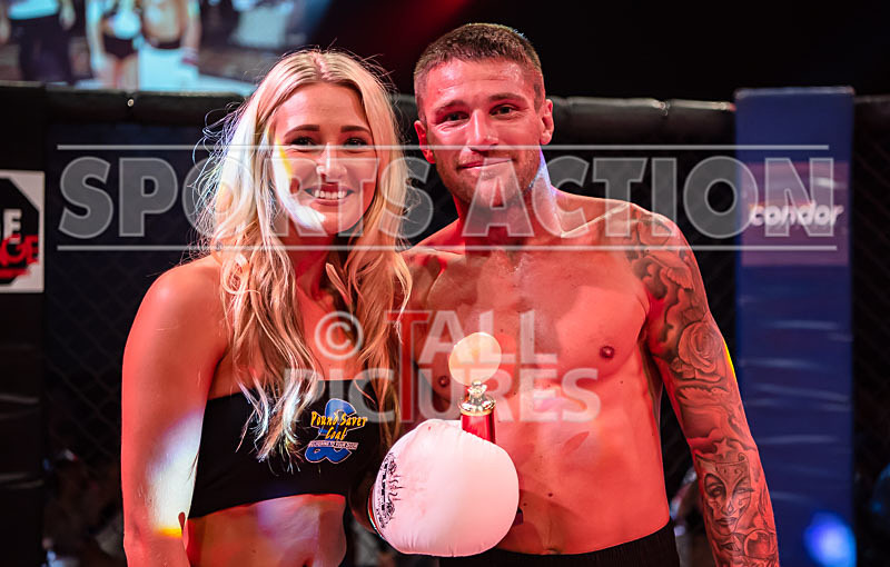 BOUT-4- Callum Le Moignan v Shane Taylor-21 - BOUT-4- Callum Le Moignan v Shane Taylor