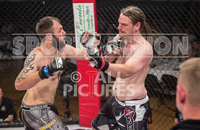 Chris Martin v Luke Riley-18 - BOUT 13