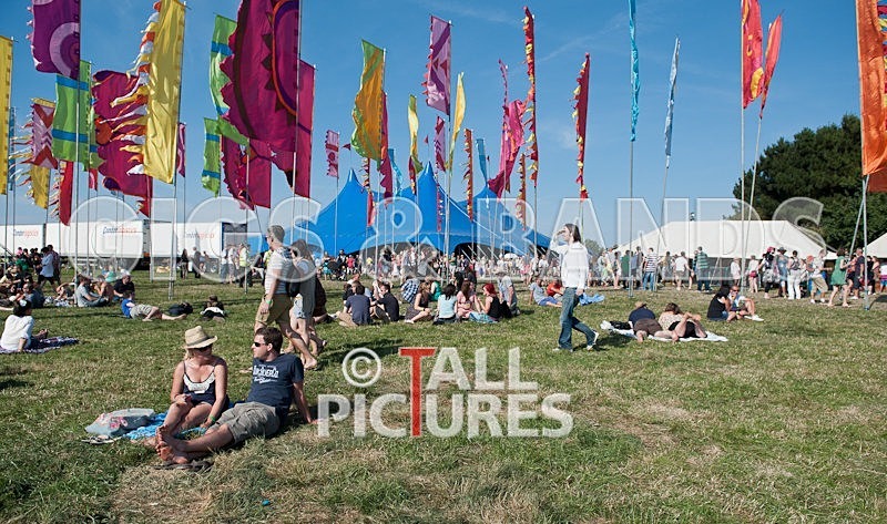 Guernsey Festival Scene-21 - THE GUERNSEY FESTIVAL ATMOSPHERE AND SCENE