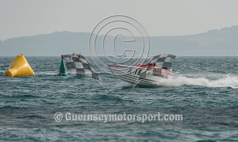 Worlds Powerboats_2014_Race-2-274 - UIM CLASS 3A & 3B WORLD OFFSHORE CHAMPIONSHIP_RACE-2