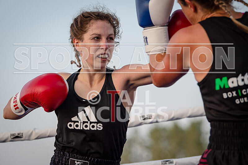 BOUT 13 - Jo -the Hammer- Wheatley v Fran -the Force- Field-10 - BOUT 13 - Jo 'the Hammer' Wheatley v Fran 'the Force' Field