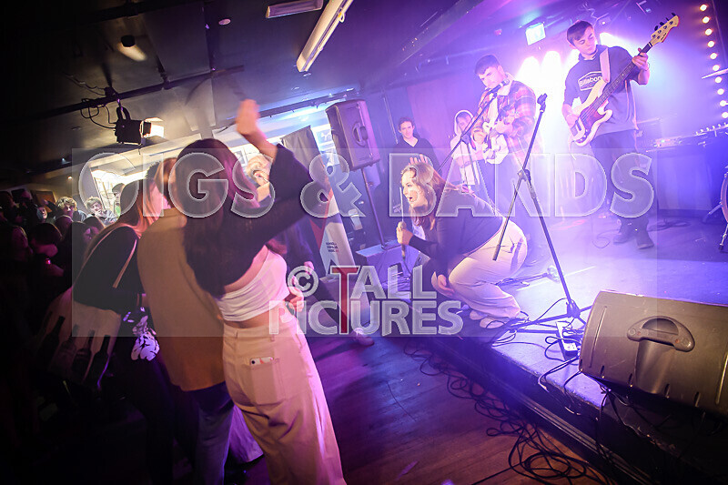 Meenas Weenaz-12 - MEENA'S WEENAZ