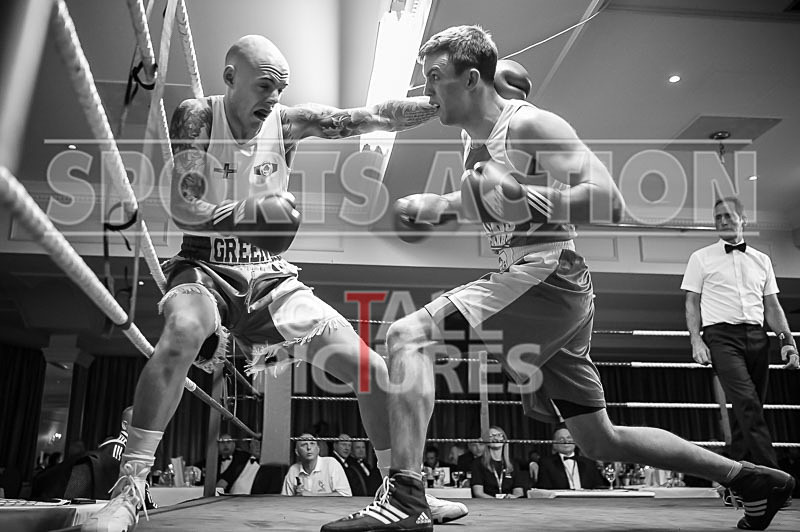 Bout - 8_Nathan Green v Joe Dennison-24 - Bout - 8_Nathan Green v Joe Dennison