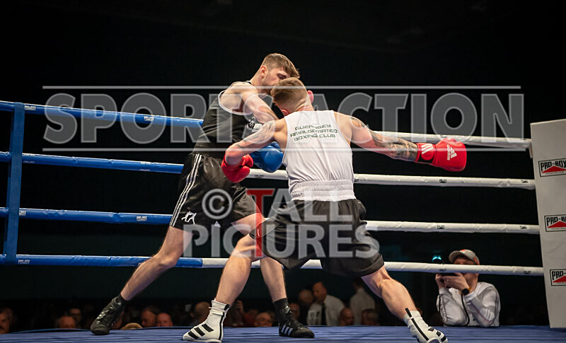 Bout 14_Rob Brehaut v Jake Bowness-28 - Bout 14_Rob Brehaut v Jake Bowness