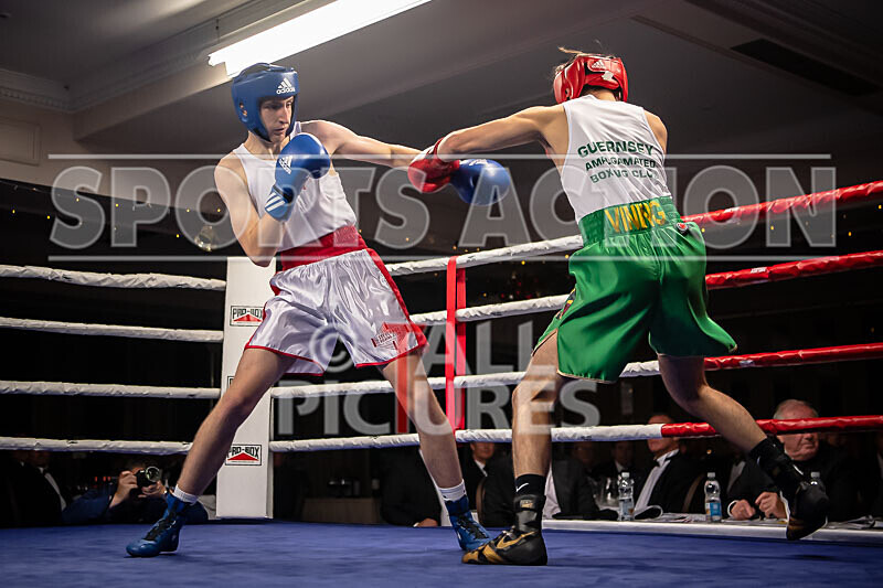 BOUT 4_Ross Vinning v Henry Wells-29 - BOUT 4_Ross Vinning v Henry Wells