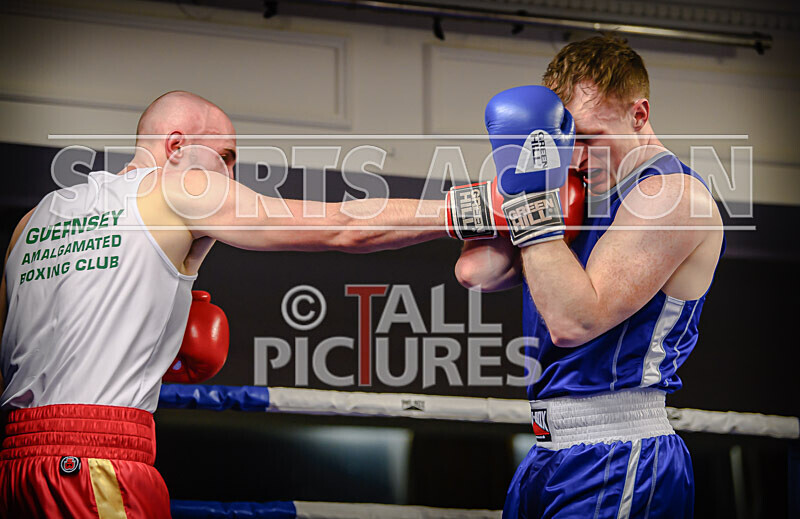 BOUT 8- Cam Hards v Darren Williams-38 - BOUT 8 - Cam Hards v Darren Williams