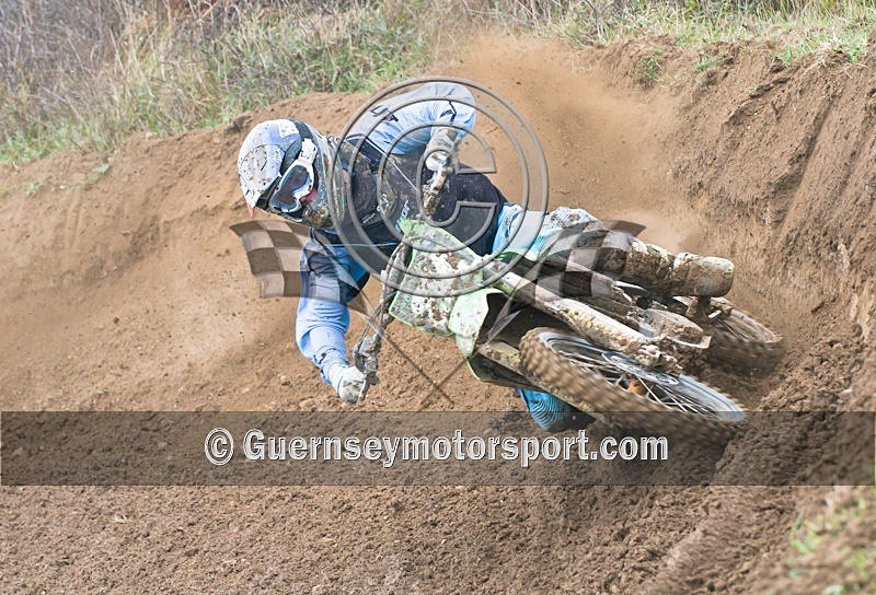 Moto-X_06-11-10-17 - MOTO-X_06-11-2010