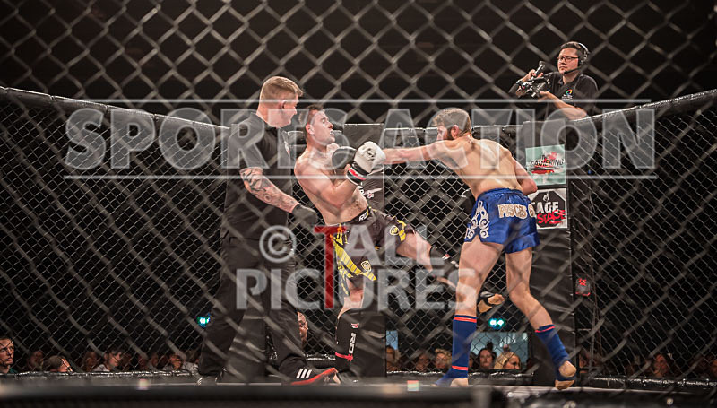 Will Edinburgh v Jacek Pazola-21 - BOUT 4 Will Edinburgh v Jacek Pazola