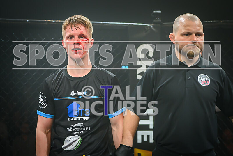 BOUT- 12 - Lucas Smith v Lewis Bourgaize-46 - BOUT 12 - Lucas Smith v Lewis Bourgaize