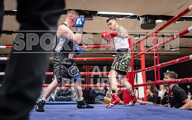 BOUT 10 - Casey De La Mare v Jamie Way-25 - BOUT 10 - Casey De La Mare v Jamie Way