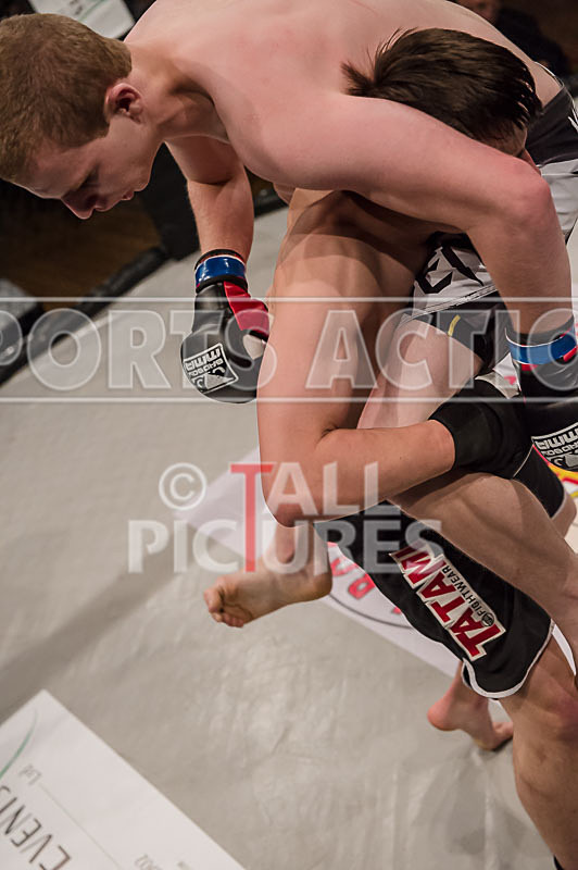 Tom Schmeiduber v Adam Dent-27 - BOUT 11