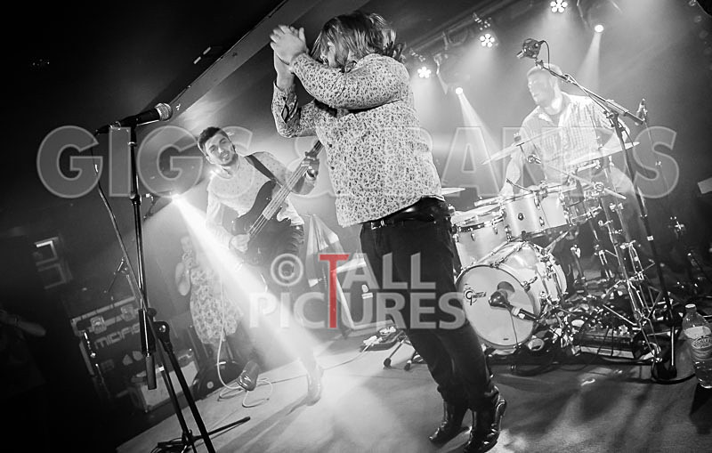 Joe Young & the Bandits-21 - JOE YOUNG & THE BANDITS