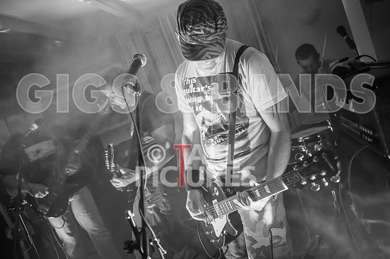 Sugar Slam-387 - SUGAR SLAM - FAMELESS ALBUM LAUNCH