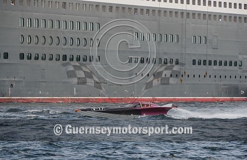 Powerboat Racing_04-08-2013-65 - RACE-9 NORTH BEACH OUTER