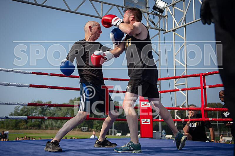 BOUT 2 - Steve -The Stoat- Ozanne v Alan -Dinosaur- Donaldson-43 - BOUT 2 - Steve 'The Stoat' Ozanne v Alan 'Dinosaur' Donaldson