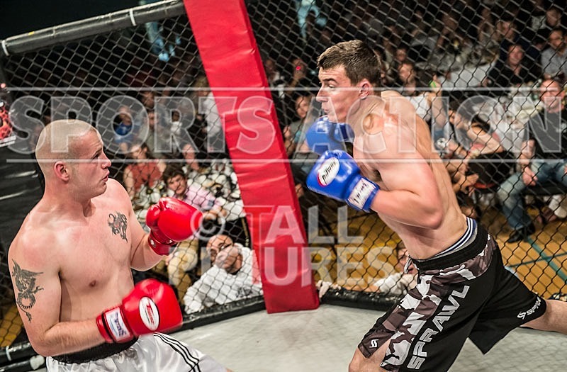 Cage Fighting_2012_Bout 4-29 - BOUT-4