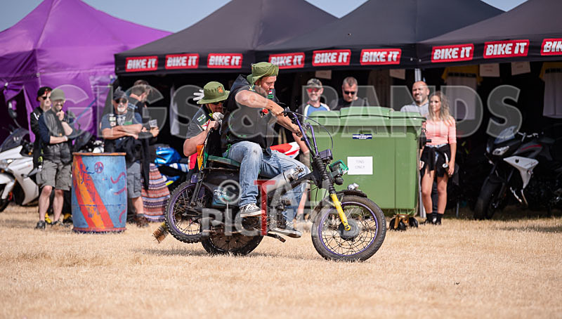 Games Chilli Trikes-11 - NEVER A DULL MOMENT AT CHAOS....