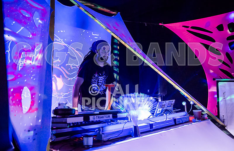 Chaos Peace Tent 2014-13 - CHAOS 2014... THE PEACE TENT