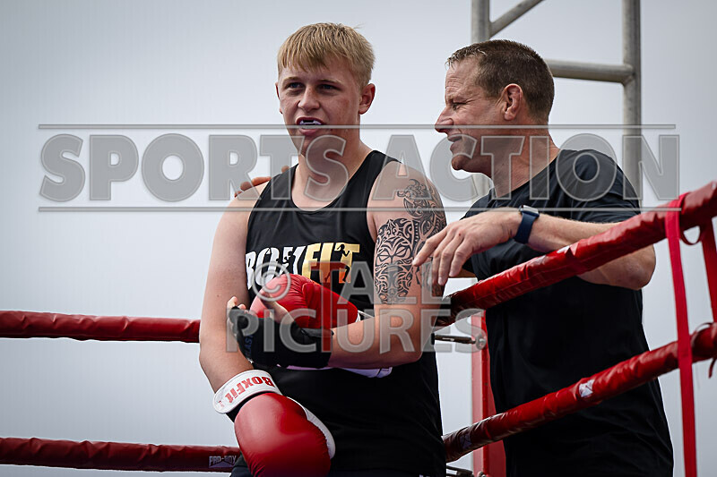 BOUT 7- Luke the Attack Man Atkinson v Chris Granite Gavey-24 - BOUT 7- Luke 'the Attack Man' Atkinson v Chris 'Granite' Gavey