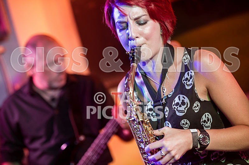 Party in Paris-2 - PARTY IN PARIS