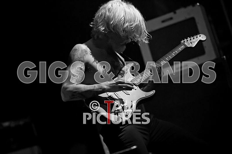 Biffy Clyro-69 - BIFFY CLYRO