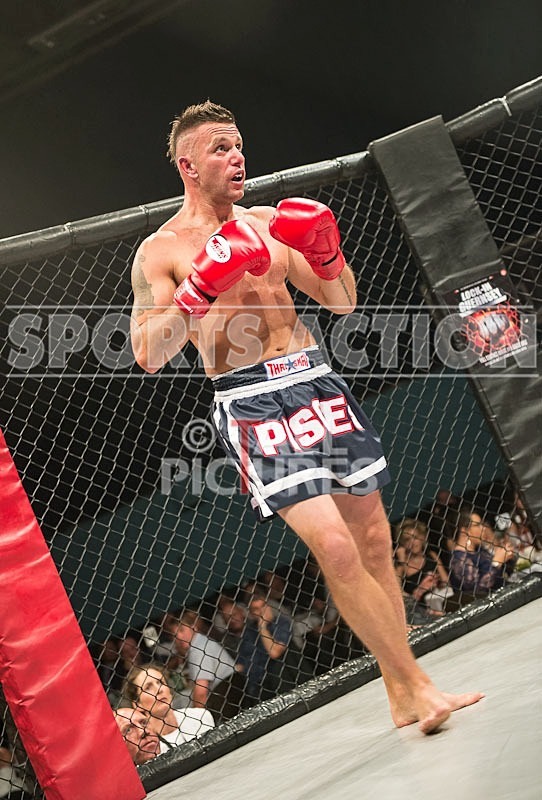 Cage Fighting_2012_Bout 6-18 - BOUT-6