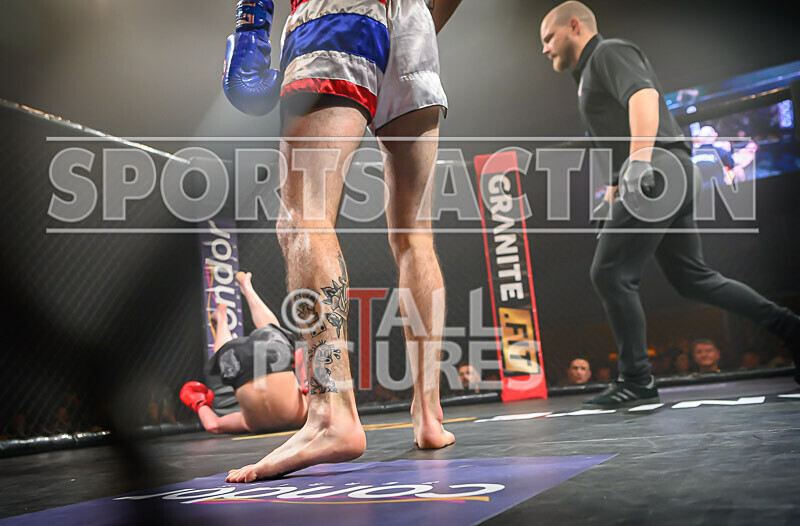 BOUT- 8 Lewis Bentley v Luke OConnor-21 - BOUT 8 - Lewis Bentley v Luke O'Connor