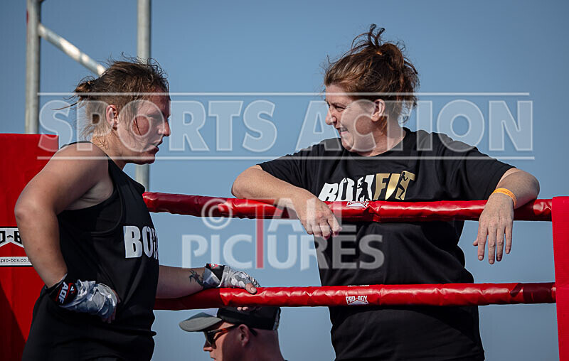BOUT 5 - Emma -the Mentalist- Martin v Katie -the Lioness- Le Tissier- - BOUT 5 - Emma 'the Mentalist' Martin v Katie 'the Lioness' Le Tissier