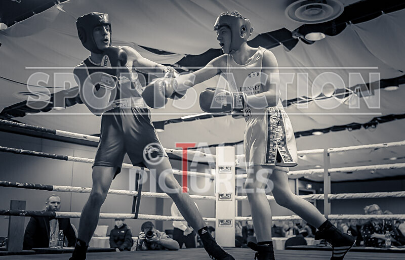 BOUT 5 - Ethan Le Moignan v Yoan Slaveykov-30 - BOUT 5 - Ethan Le Moignan v Yoan Slaveykov