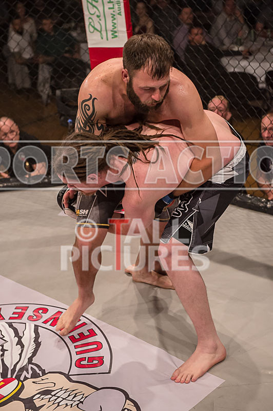 Chris Martin v Luke Riley-35 - BOUT 13