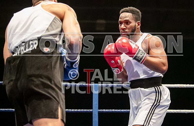 BOUT-13 - Oblie Botchway v Lewis Oakford-10 - BOUT-13 - Oblie Botchway v Lewis Oakford