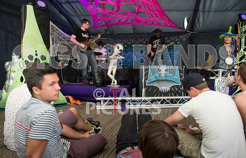 Chaos Peace Tent_2013-18 - CHAOS 2013... THE PEACE TENT