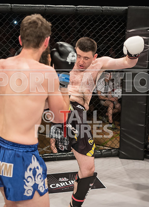 Will Edinburgh v Jacek Pazola-11 - BOUT 4 Will Edinburgh v Jacek Pazola