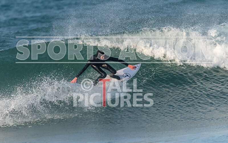 Surfing_New Years Eve 2021-79 - NEW YEARS EVE SURFING 2021