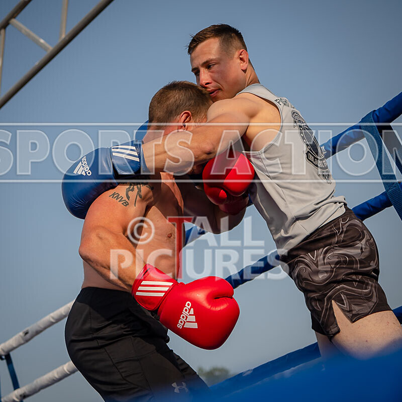 BOUT 9 - Jan -the Destroyer- Dame v Tom Schmiedhuber-14 - BOUT 9 - Jan 'the Destroyer' Dame v Tom Schmiedhuber