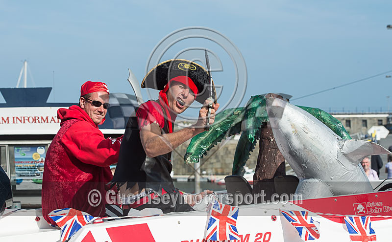 Powerboat Parade_2014-103 - UIM WORLD OFFSHORE CHAMPIONSHIP BOAT PARADE