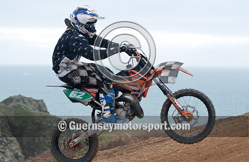 Moto-X_2011-2 - MOTO-X_05-02-2011