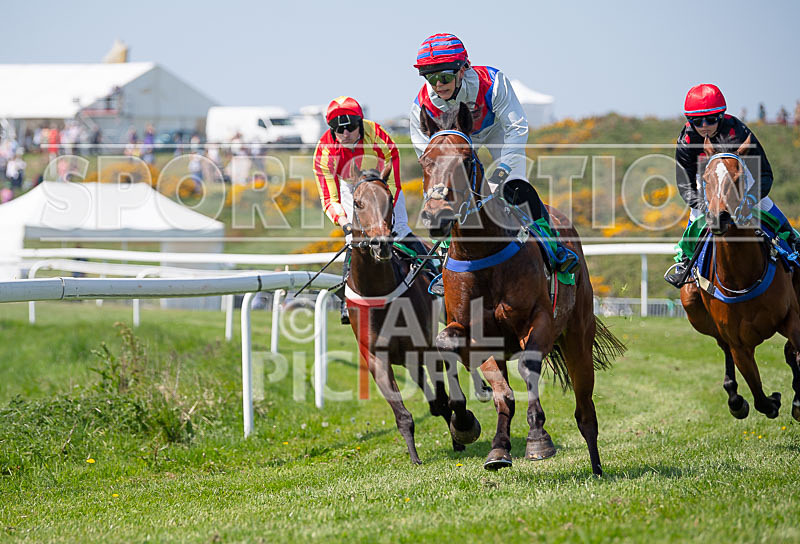 Guernsey Race Club Horse Racing 2018-3 - GUERNSEY RACE CLUB BANK HOLIDAY 2018