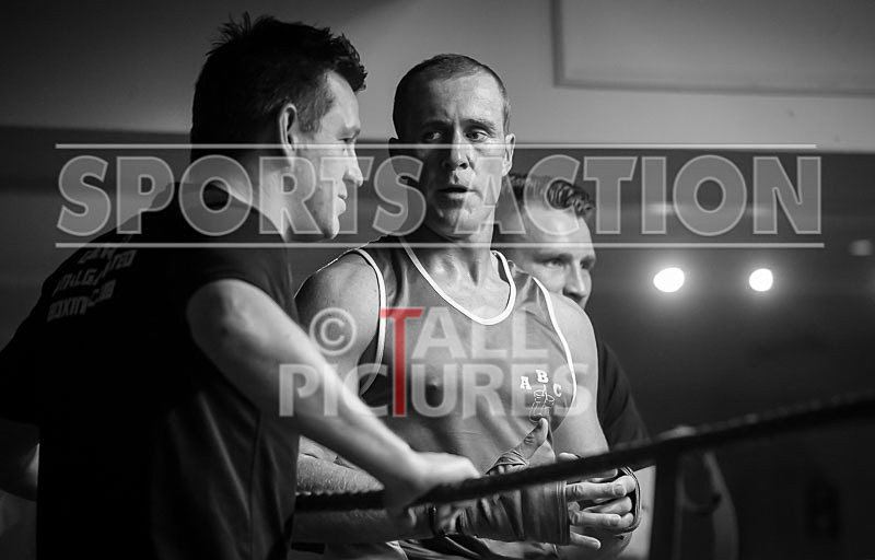 Bout-10_Matt Jennings v Mason Holmes-33 - Bout - 10_Matt Jennings v Mason Holmes