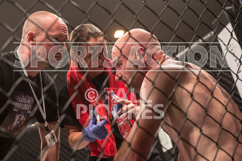 Lee Waterman v Danny Smith-16 - BOUT 1